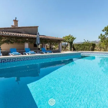 Sleeps 4 With Pool And Wifi